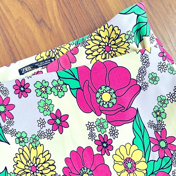 FLORAL MINI SKIRT - Picture 5 of 6